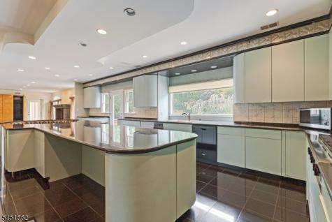 31 Blackbirch Road Scotch Plains NJ 07076