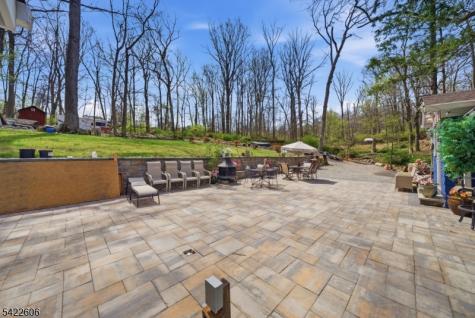 399 Springbrook Trail Byram NJ 07871