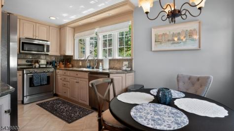 230 Satterthwaite Avenue Nutley NJ 07110
