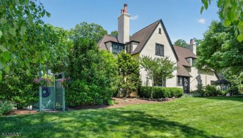 230 Satterthwaite Avenue Nutley NJ 07110