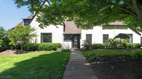 230 Satterthwaite Avenue Nutley NJ 07110