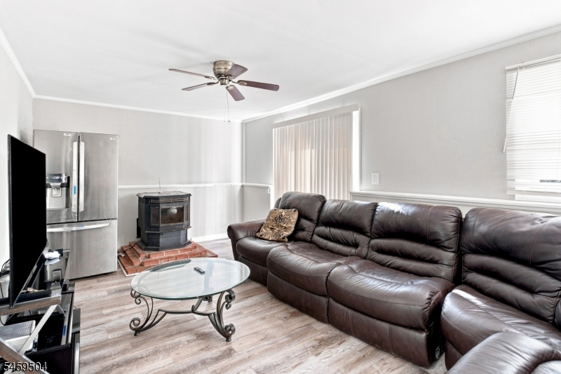 8 Rollins Trail Hopatcong NJ 07843