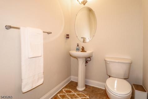 2 Brenner Court Franklin NJ 08873