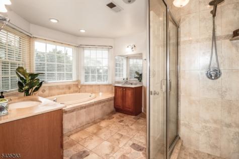 2 Brenner Court Franklin NJ 08873