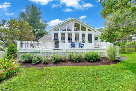 11 Fairview Avenue Newton NJ 07860