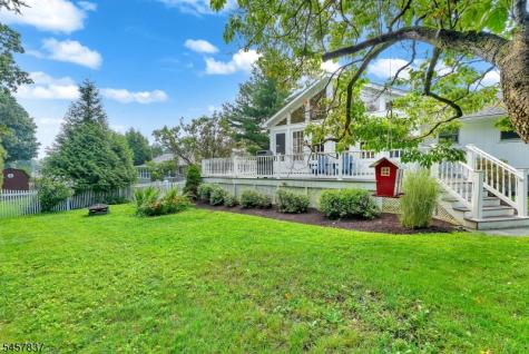 11 Fairview Avenue Newton NJ 07860