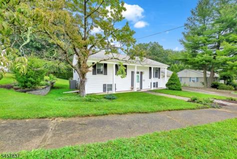 11 Fairview Avenue Newton NJ 07860