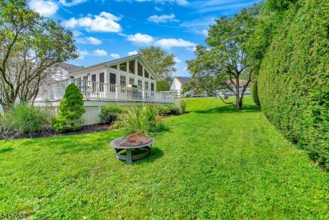 11 Fairview Avenue Newton NJ 07860