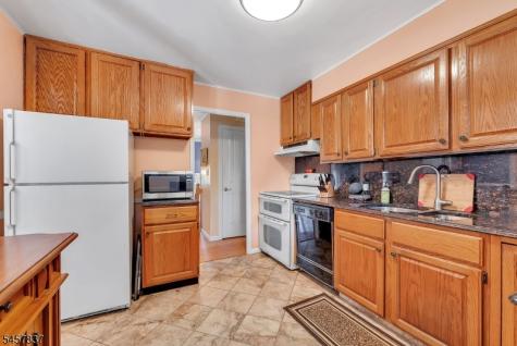 11 Fairview Avenue Newton NJ 07860