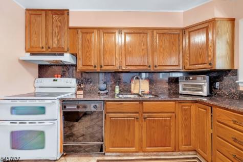 11 Fairview Avenue Newton NJ 07860