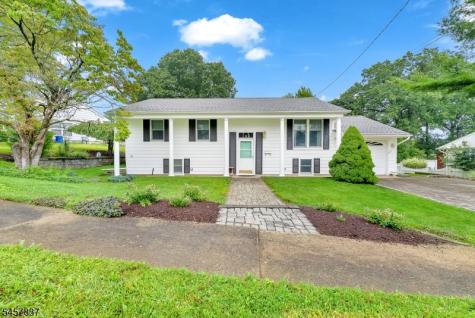 11 Fairview Avenue Newton NJ 07860