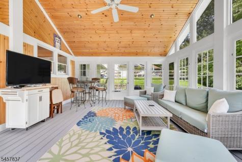 11 Fairview Avenue Newton NJ 07860