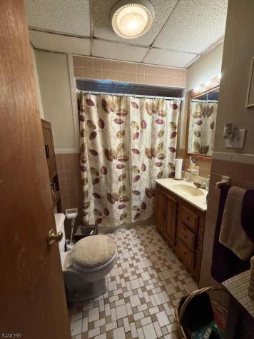 1404 Roselle Street Linden NJ 07036