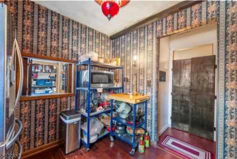 195 Emerson Avenue Paterson NJ 07502