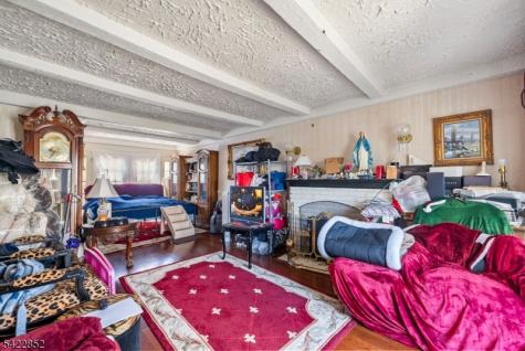 195 Emerson Avenue Paterson NJ 07502