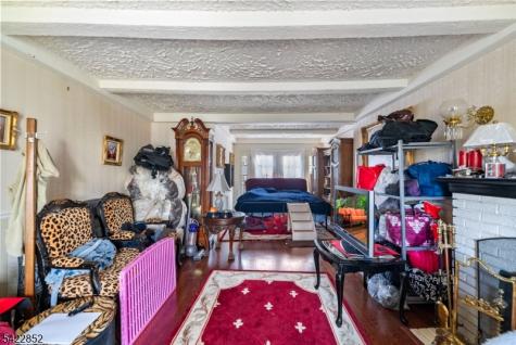 195 Emerson Avenue Paterson NJ 07502