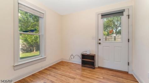 5 Marudy Drive Clinton NJ 08809