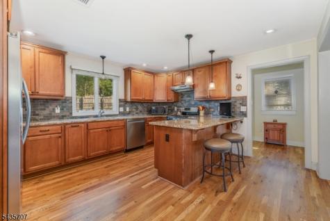 5 Marudy Drive Clinton NJ 08809
