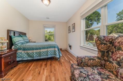 5 Marudy Drive Clinton NJ 08809