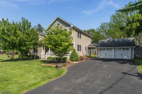 5 Marudy Drive Clinton NJ 08809
