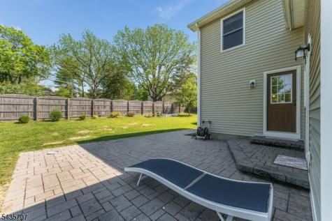 5 Marudy Drive Clinton NJ 08809
