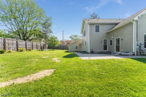 5 Marudy Drive Clinton NJ 08809
