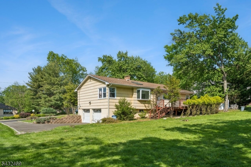 12 Clover Court Cedar Grove NJ 07009