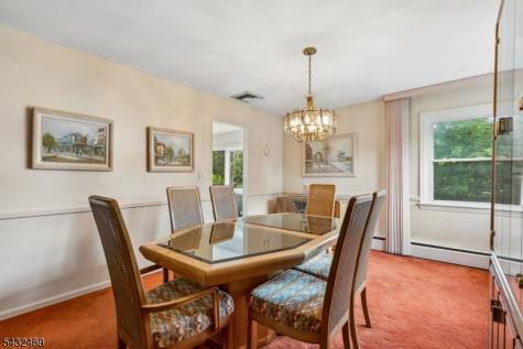 12 Clover Court Cedar Grove NJ 07009