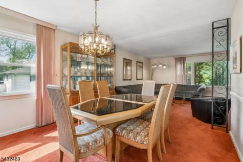 12 Clover Court Cedar Grove NJ 07009