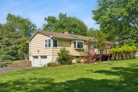 12 Clover Court Cedar Grove NJ 07009