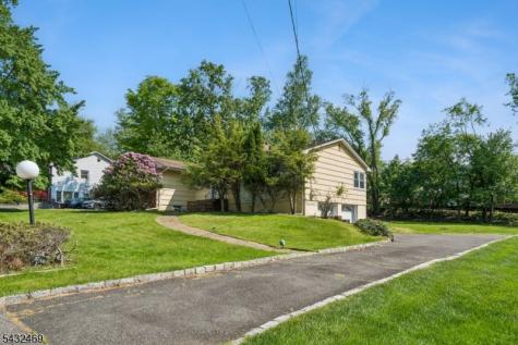 12 Clover Court Cedar Grove NJ 07009