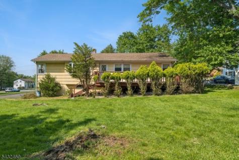 12 Clover Court Cedar Grove NJ 07009