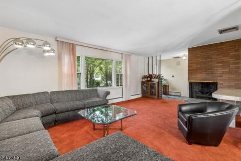 12 Clover Court Cedar Grove NJ 07009
