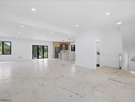 40 Evelyn Avenue Franklin NJ 08823