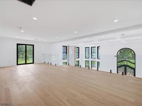 40 Evelyn Avenue Franklin NJ 08823
