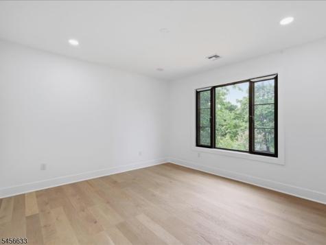 40 Evelyn Avenue Franklin NJ 08823