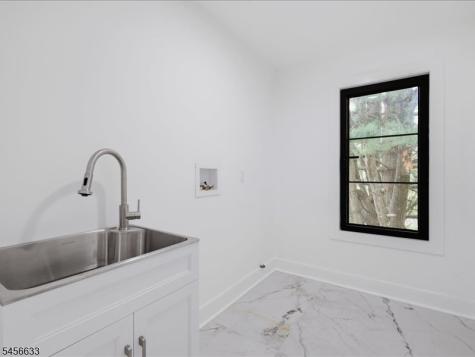 40 Evelyn Avenue Franklin NJ 08823
