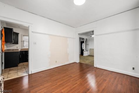 6 Enfield Avenue Montclair NJ 07042