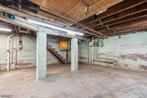 6 Enfield Avenue Montclair NJ 07042
