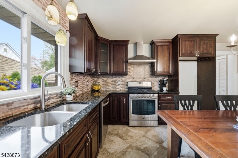 5 Rhode Street Sayreville NJ 08872