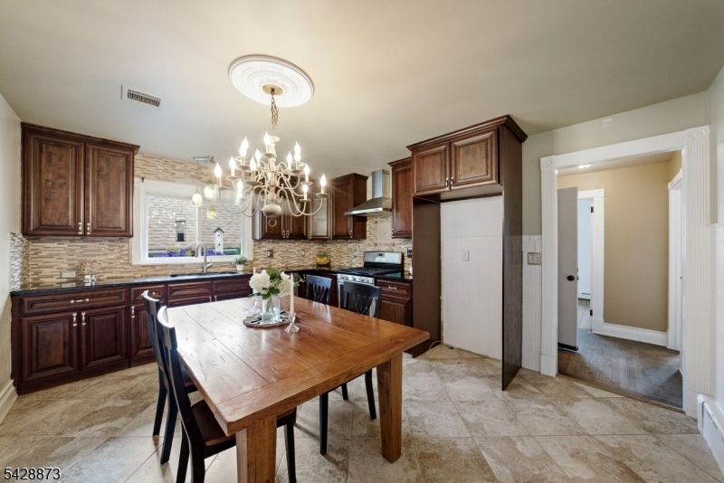 5 Rhode Street Sayreville NJ 08872