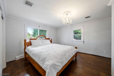 5 Rhode Street Sayreville NJ 08872