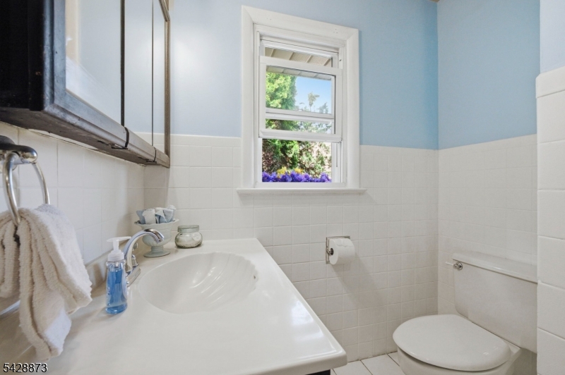 5 Rhode Street Sayreville NJ 08872