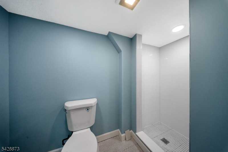 5 Rhode Street Sayreville NJ 08872