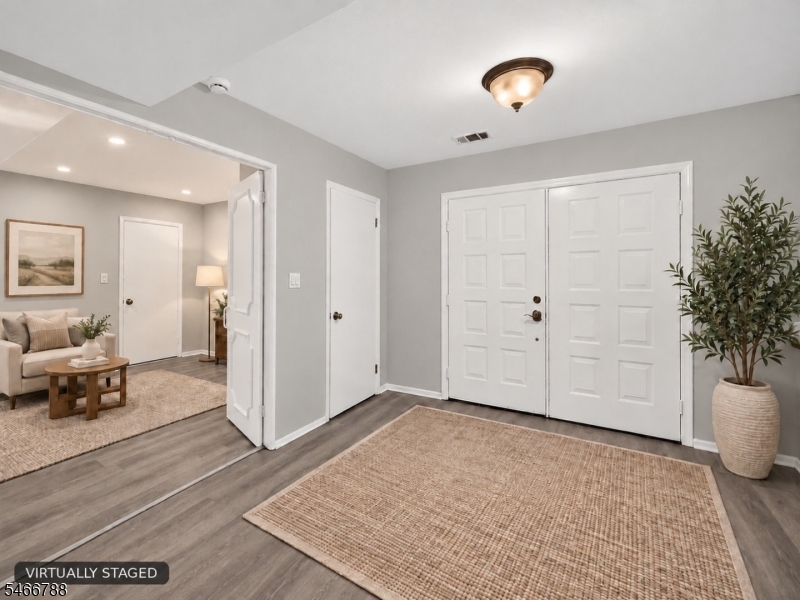 35 Patton Drive Franklin NJ 08873