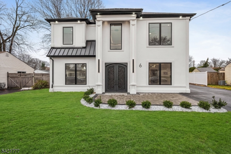 6 E Knollwood Road Edison NJ 08817