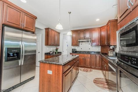 111 Delmonico Avenue Franklin NJ 08873