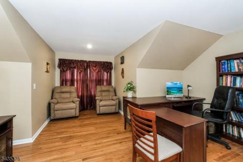 111 Delmonico Avenue Franklin NJ 08873