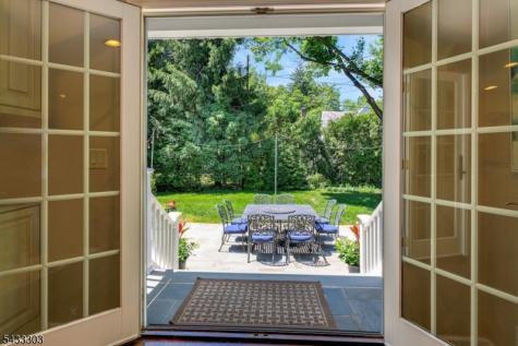 10 Fairview Avenue Summit NJ 07901