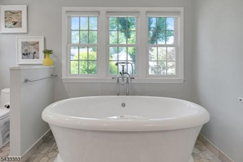 10 Fairview Avenue Summit NJ 07901
